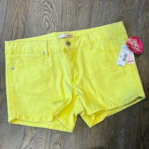 Bongo Yellow Shorts NWT